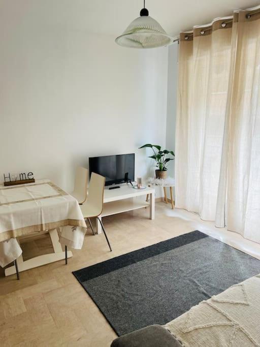 Studio 4 Couchages A 200 M De La Plage Avec Garage, Linge De Maison Et Serviettes Pour 30 Euros En Option Juan-les-Pins Extérieur photo